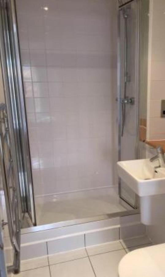 Rooms In City Centre Cardiff Bagian luar foto